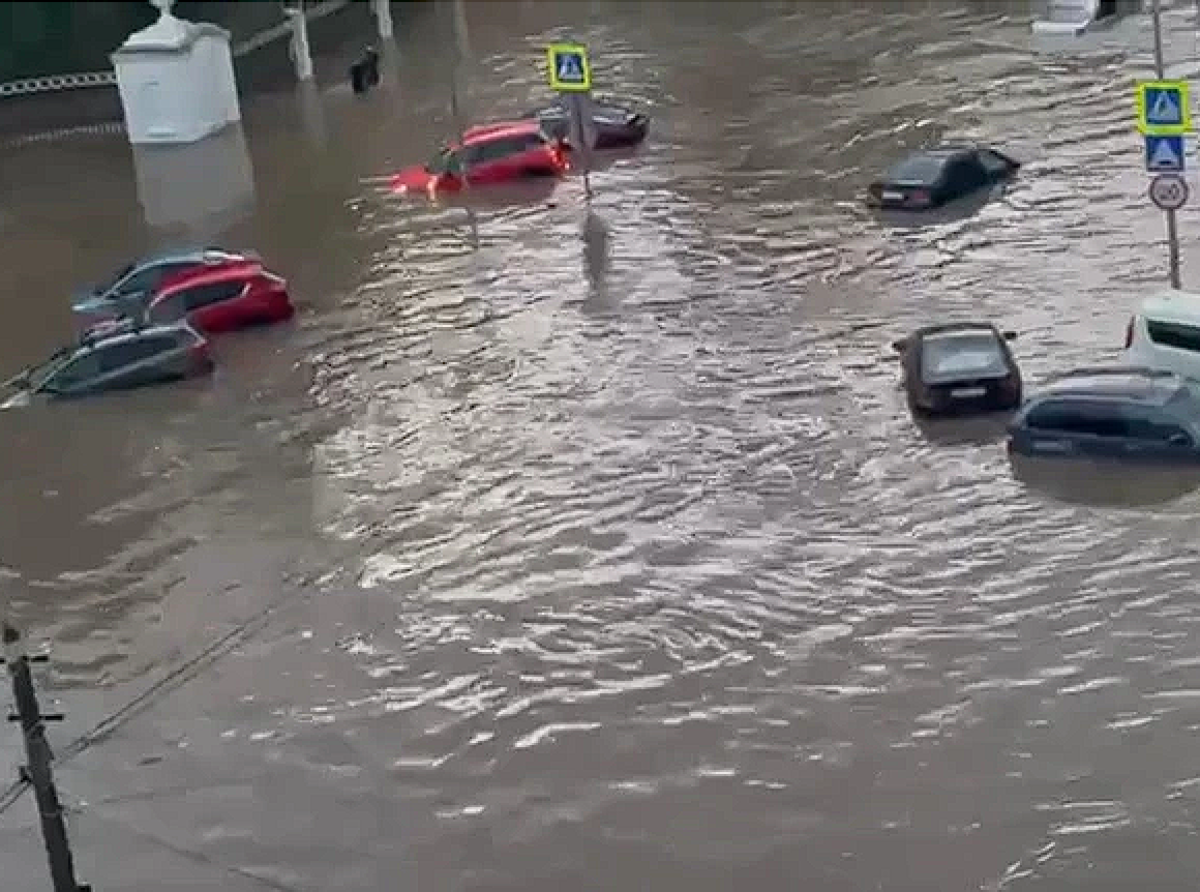 7 потопов. Сильный ливень. Коломна затопило. Наводнение в Москве. Шквальный ливень.