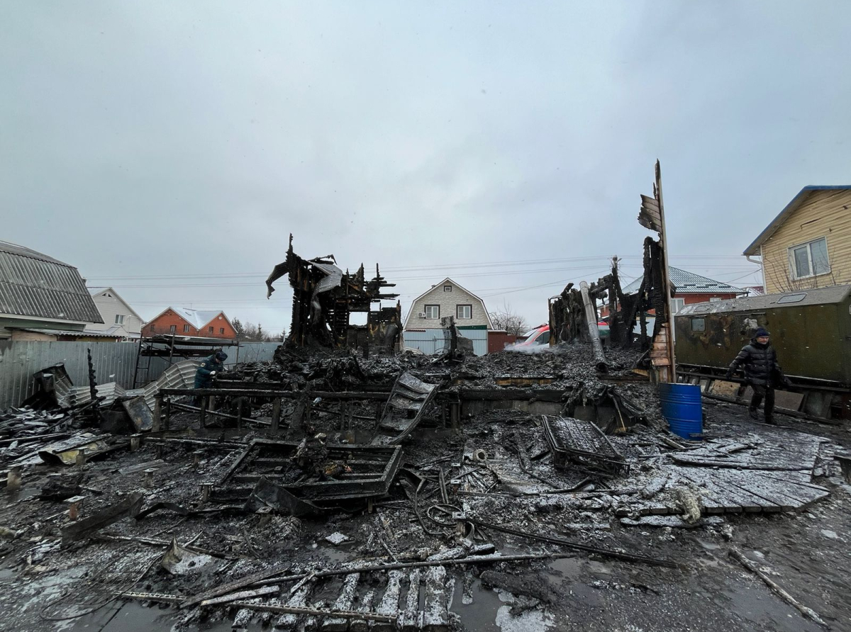 Сгоревший частный дом в Люберцах унёс жизни четырех человек