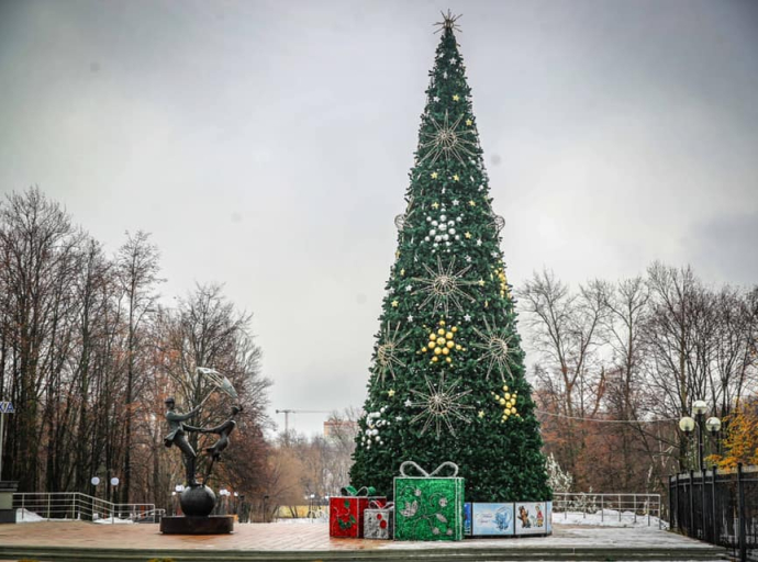 Около 90 новогодних елей украсят улицы и дворы Люберецкого округа