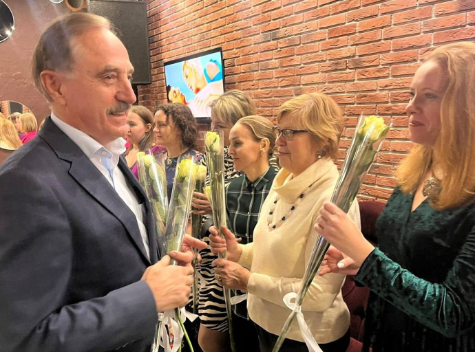 Особенных мам поздравил председатель Совета депутатов г.о. Люберцы