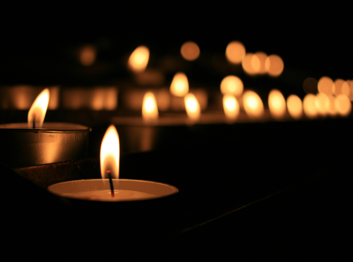 24 марта объявлено в России днём траура по погибшим при теракте в Красногорске