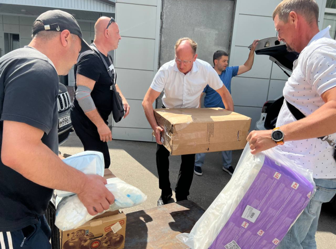 Депутаты из Люберец передали гуманитарную помощь для раненых бойцов в госпиталь