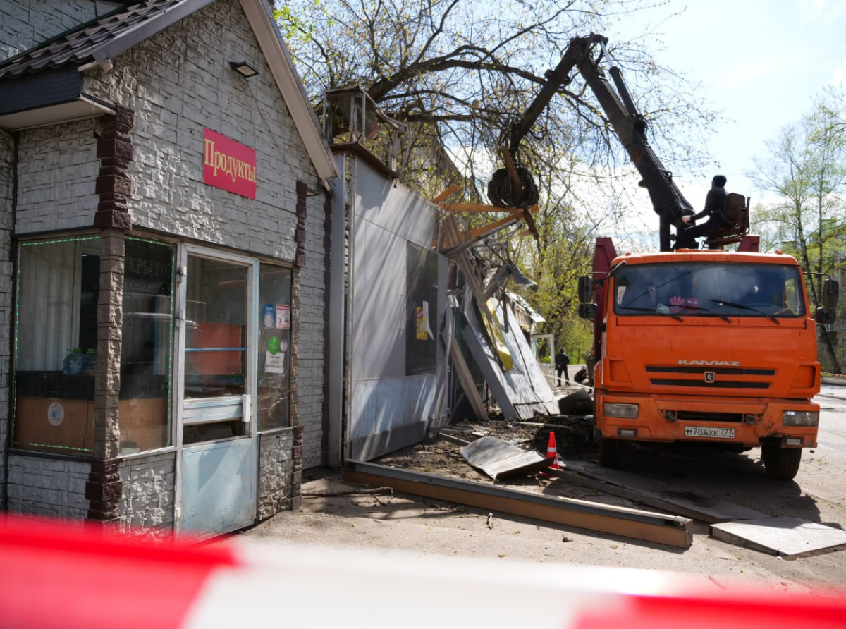 Более 10 нестационарных торговых объектов демонтировали в Люберцах с начала года