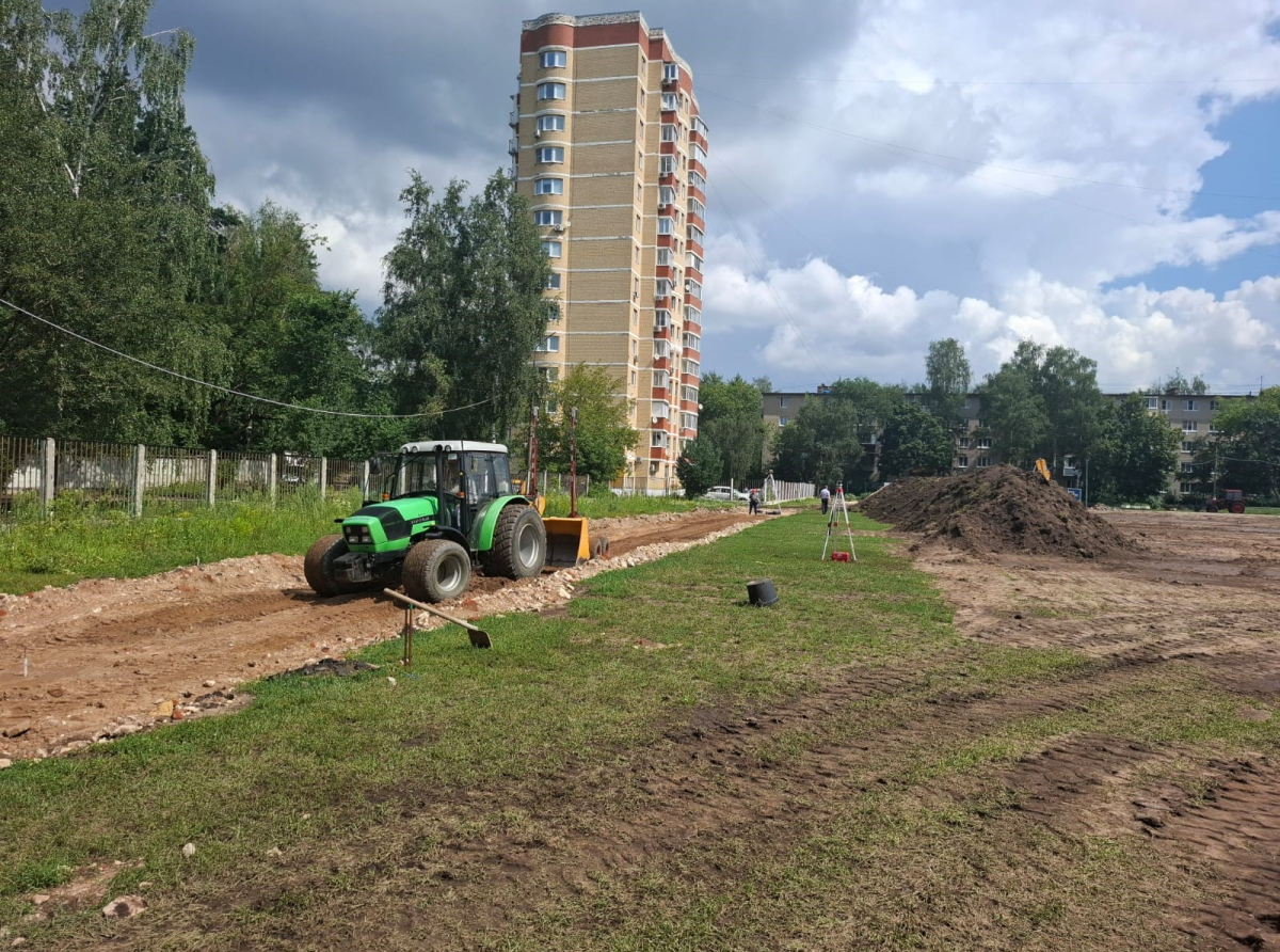Ремонт на стадионе поселка в городском округе Люберцы завершат в сентябре